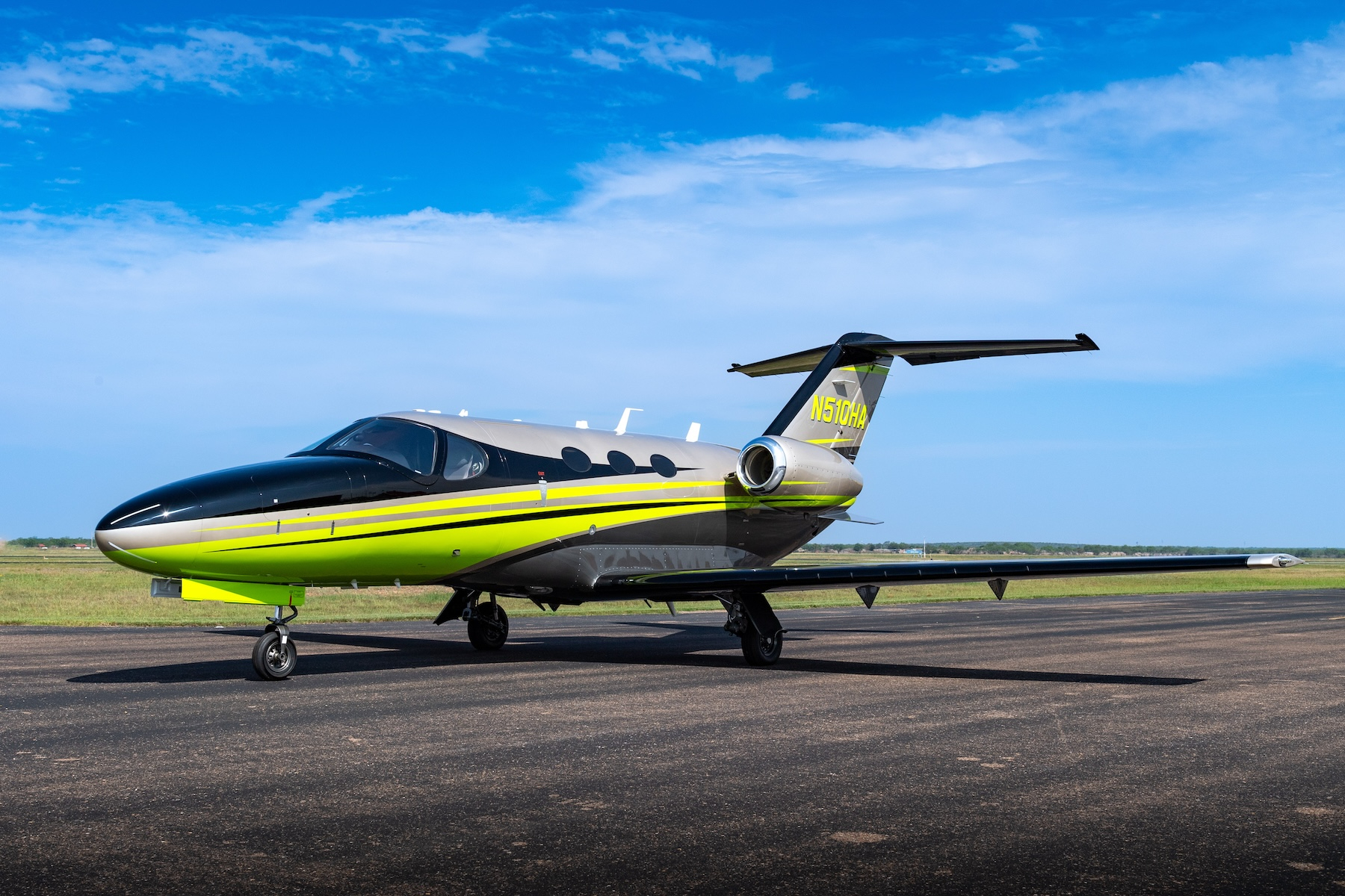 Image of tail N510HA