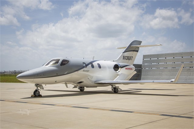 Image of tail N512KR