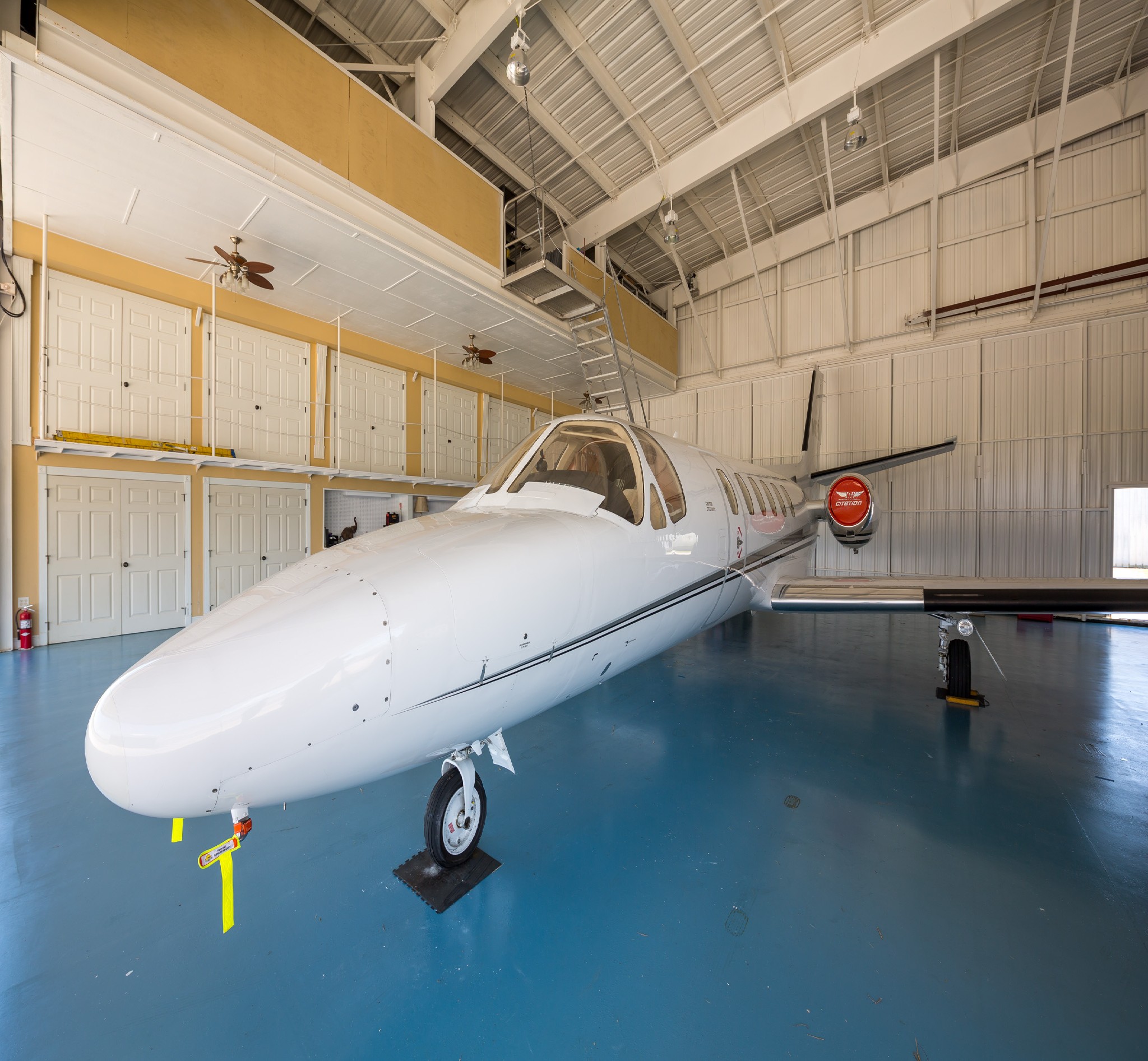 Image of tail N518N