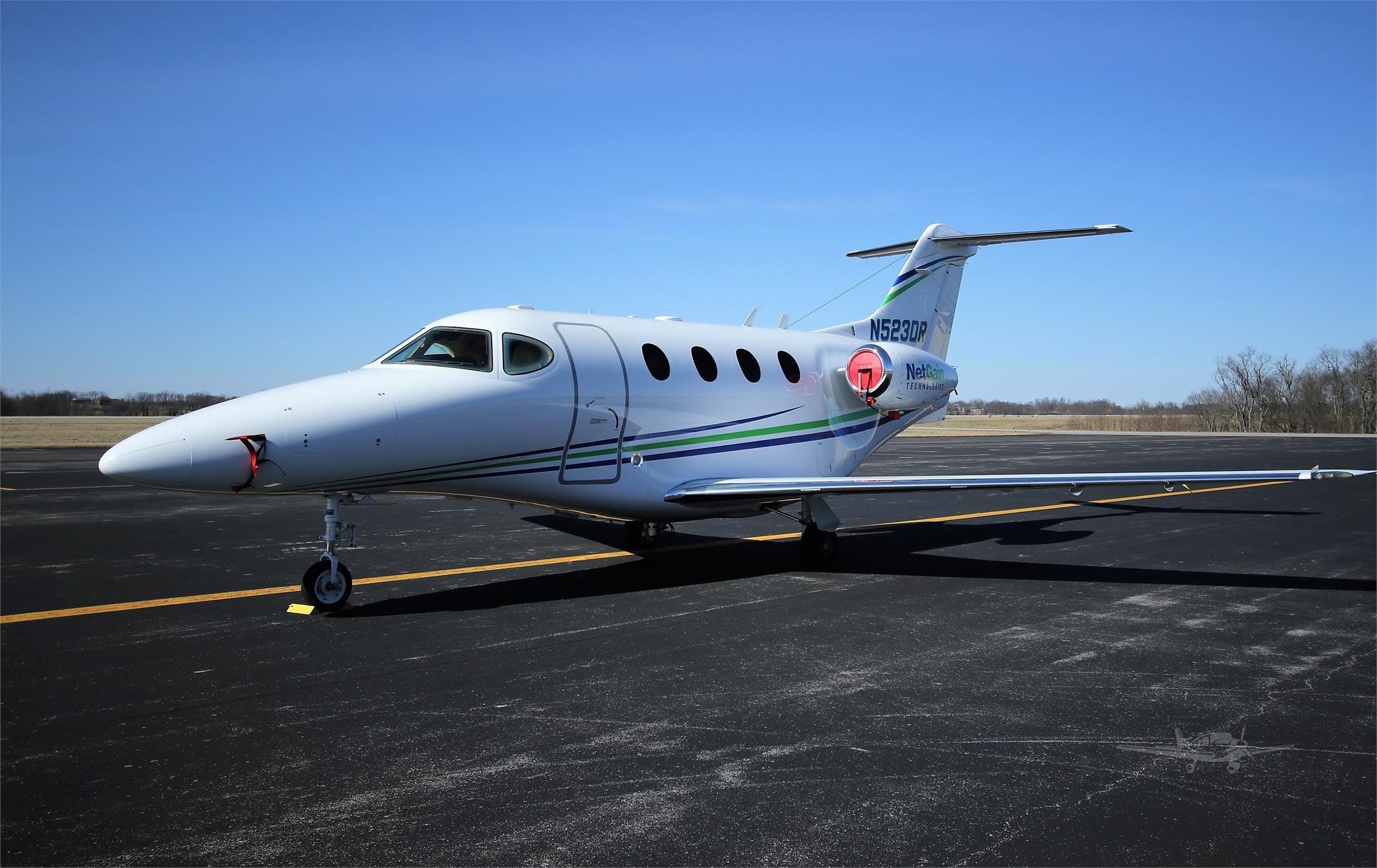 Image of tail N523DR