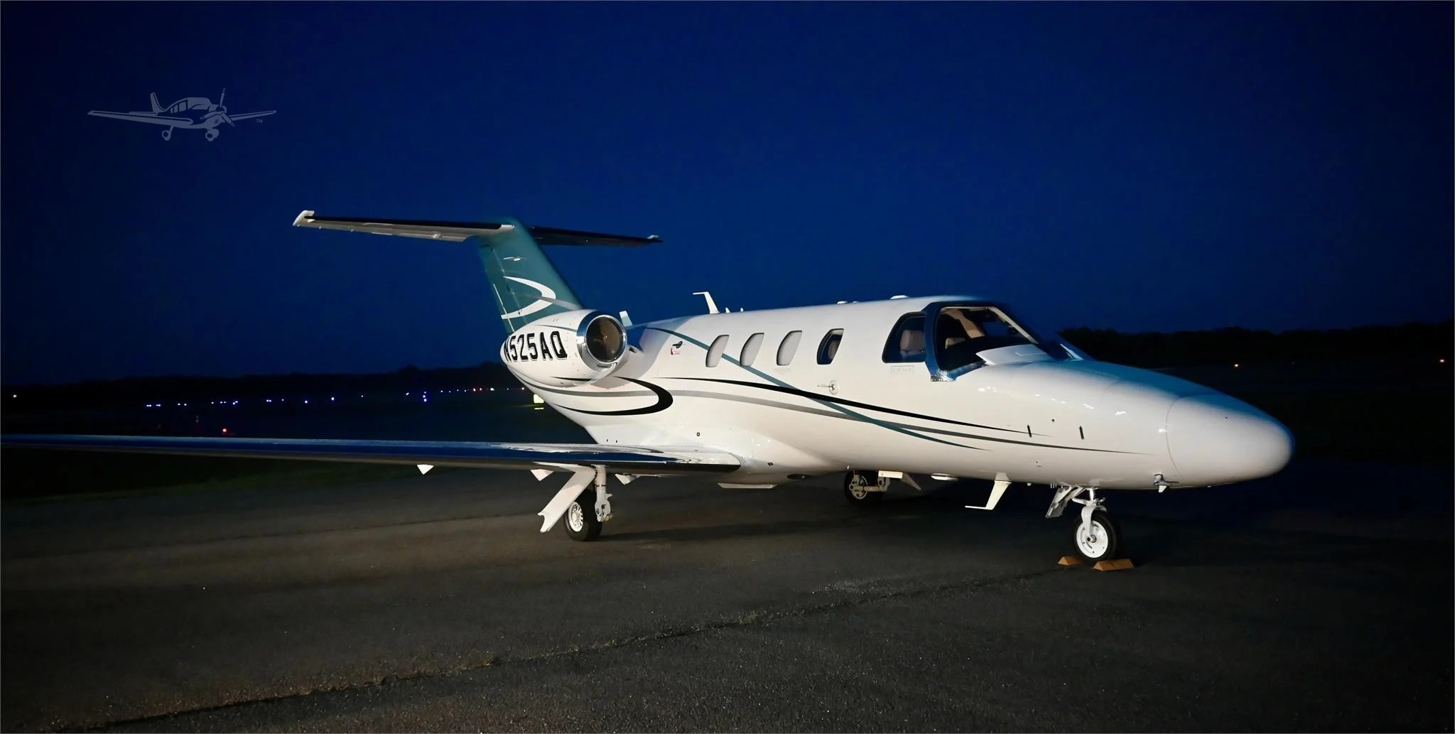 Image of tail N525AQ