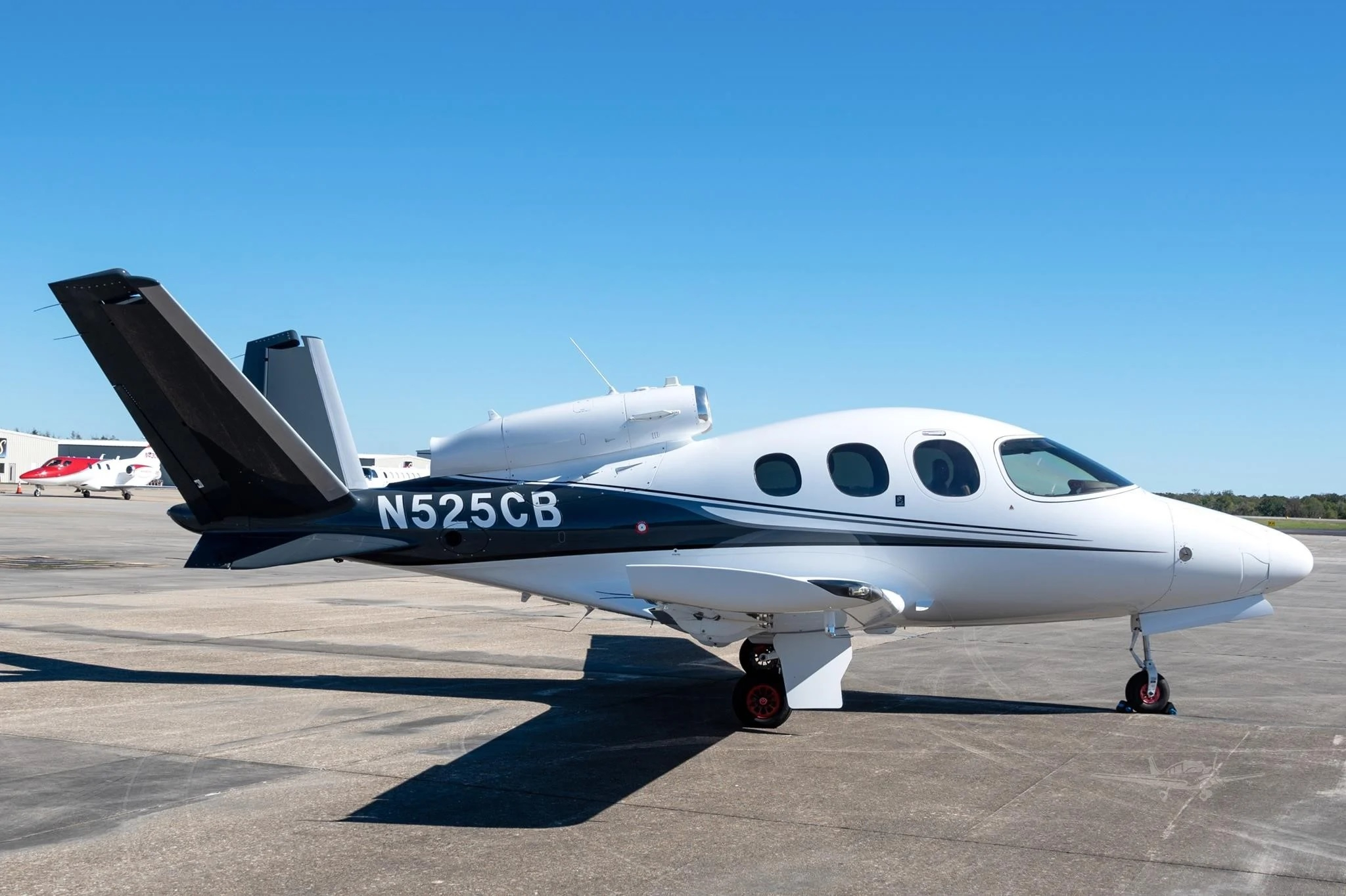 Image of tail N525C