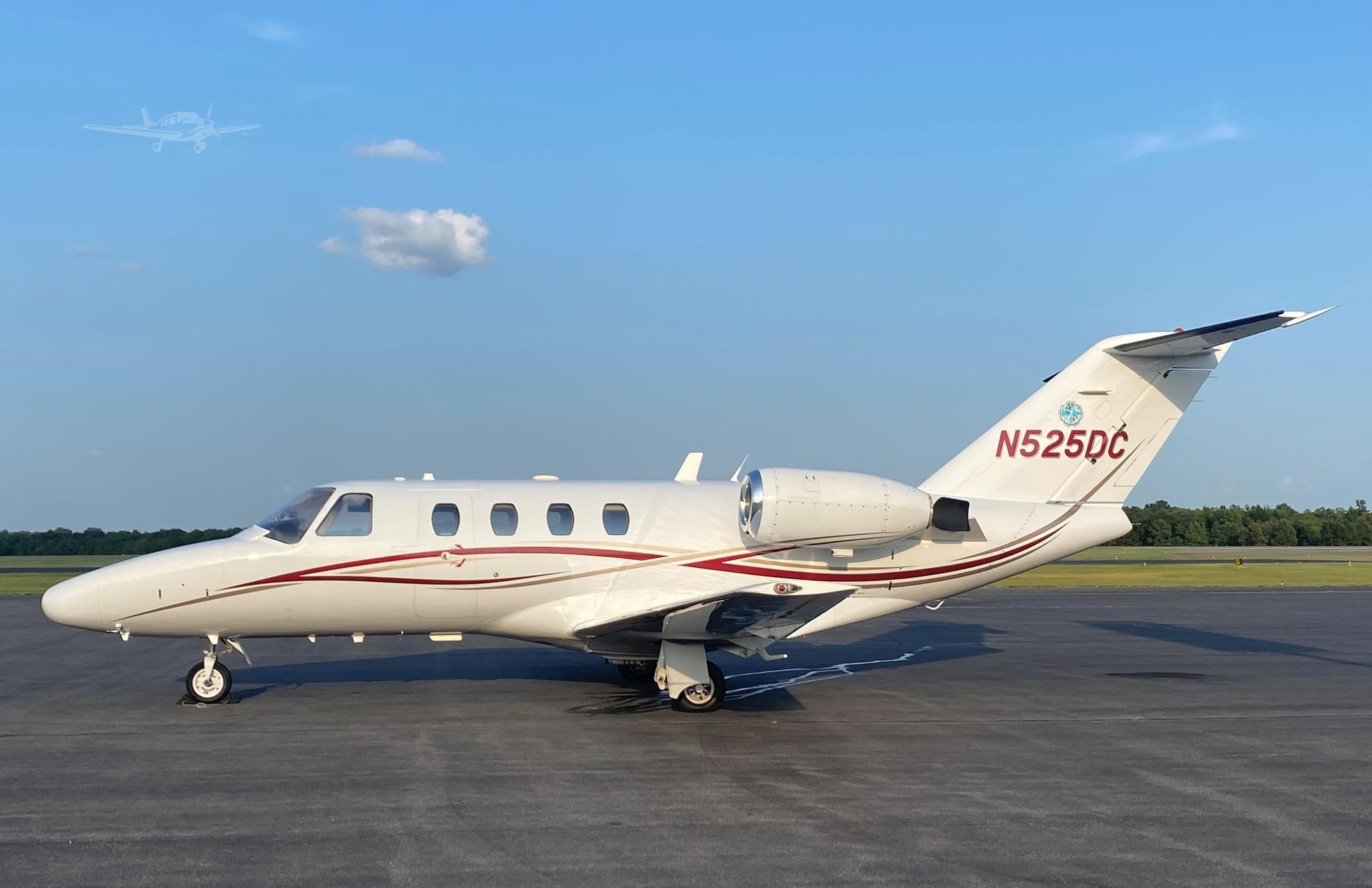 Image of tail N525DC