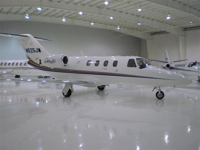 Image of tail N525JM
