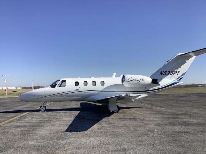 Image of tail N525PT