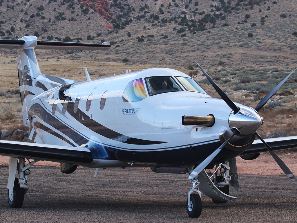 Image of tail N52NG