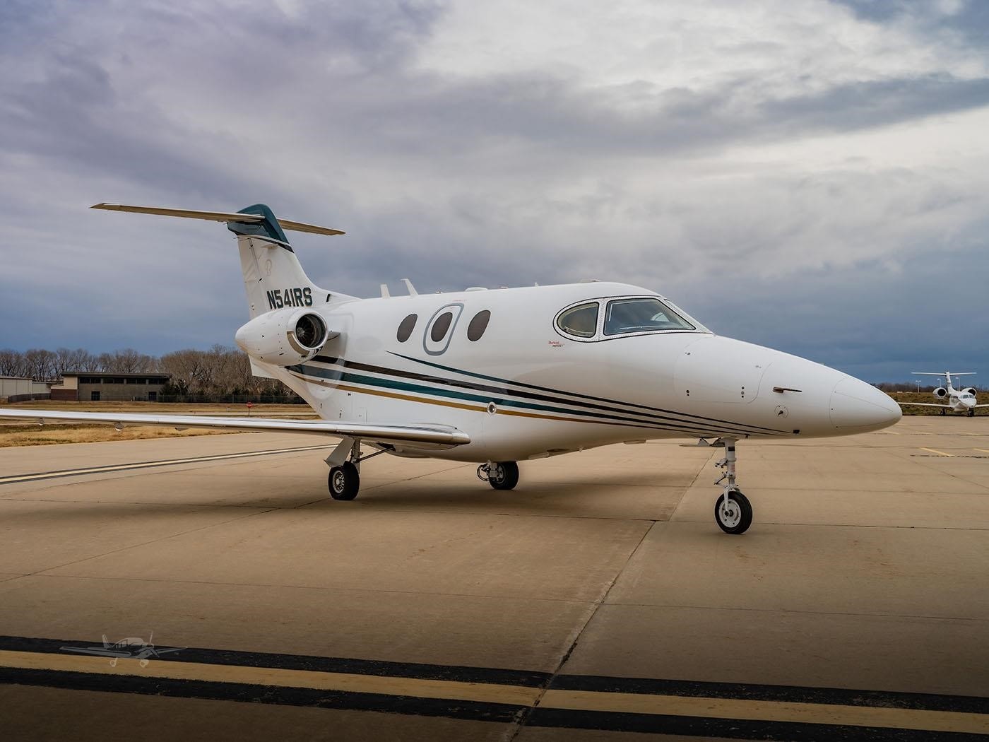 Image of tail N541RS