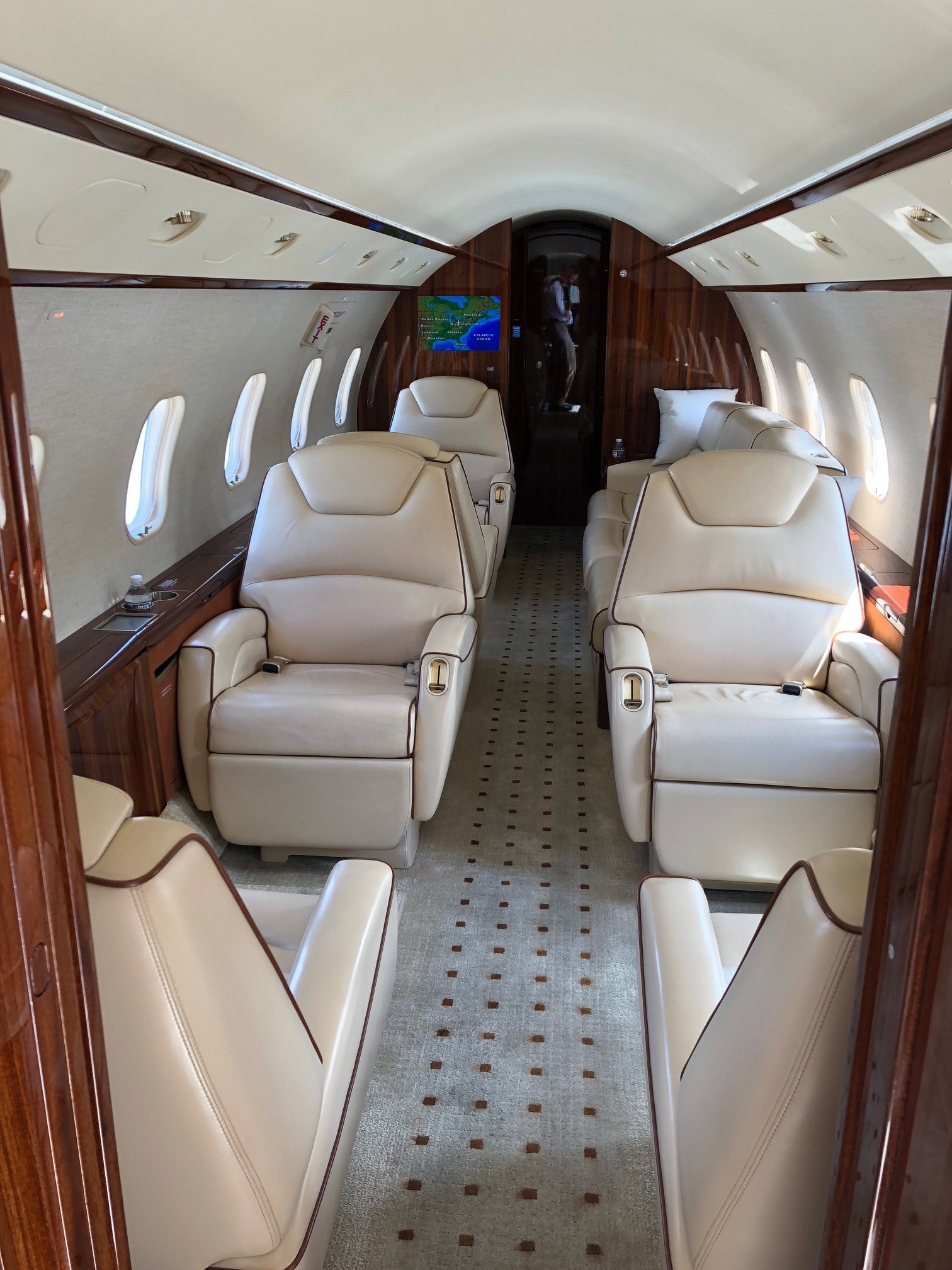 Aircraft Image for N546AD