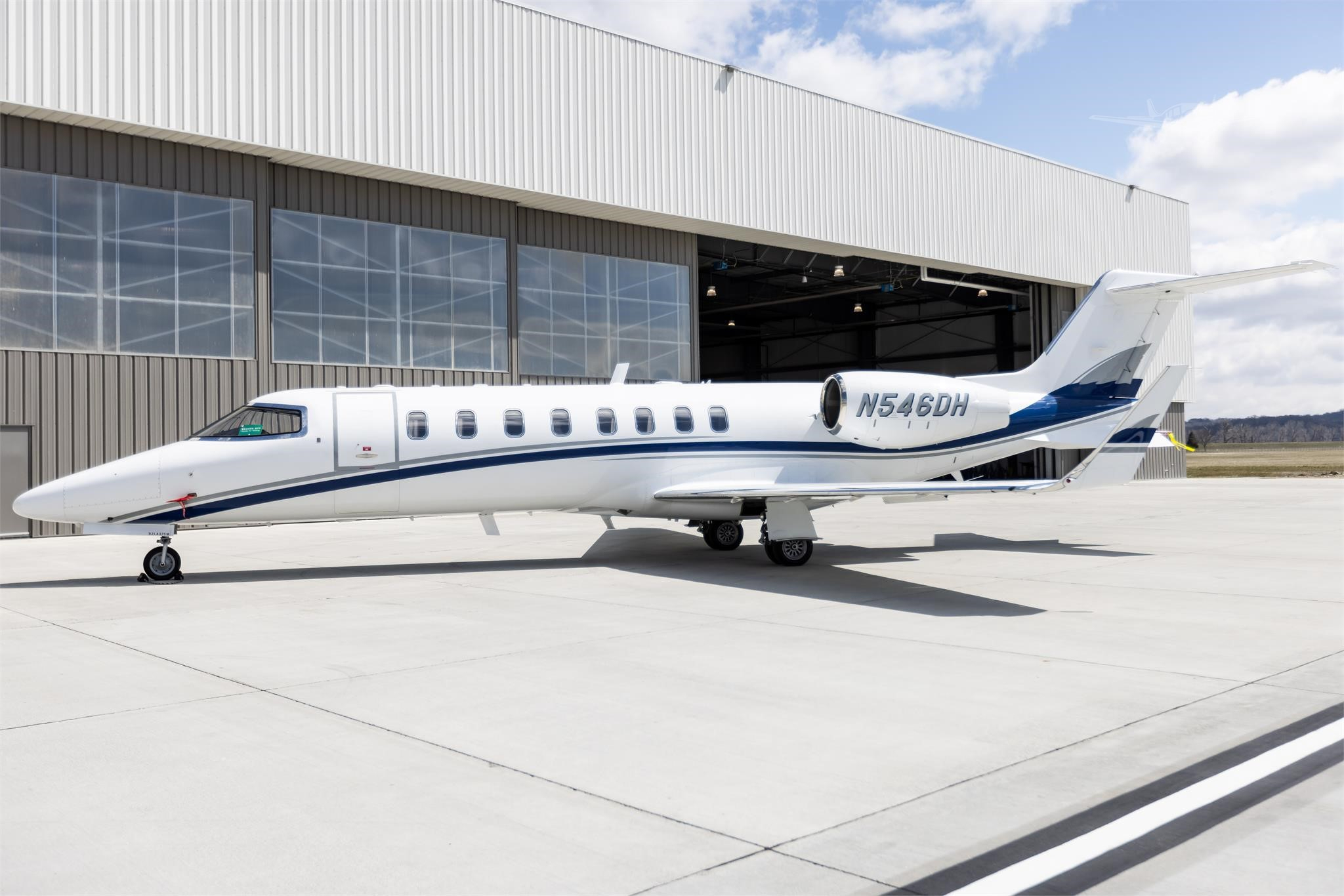 Image of tail N546DD