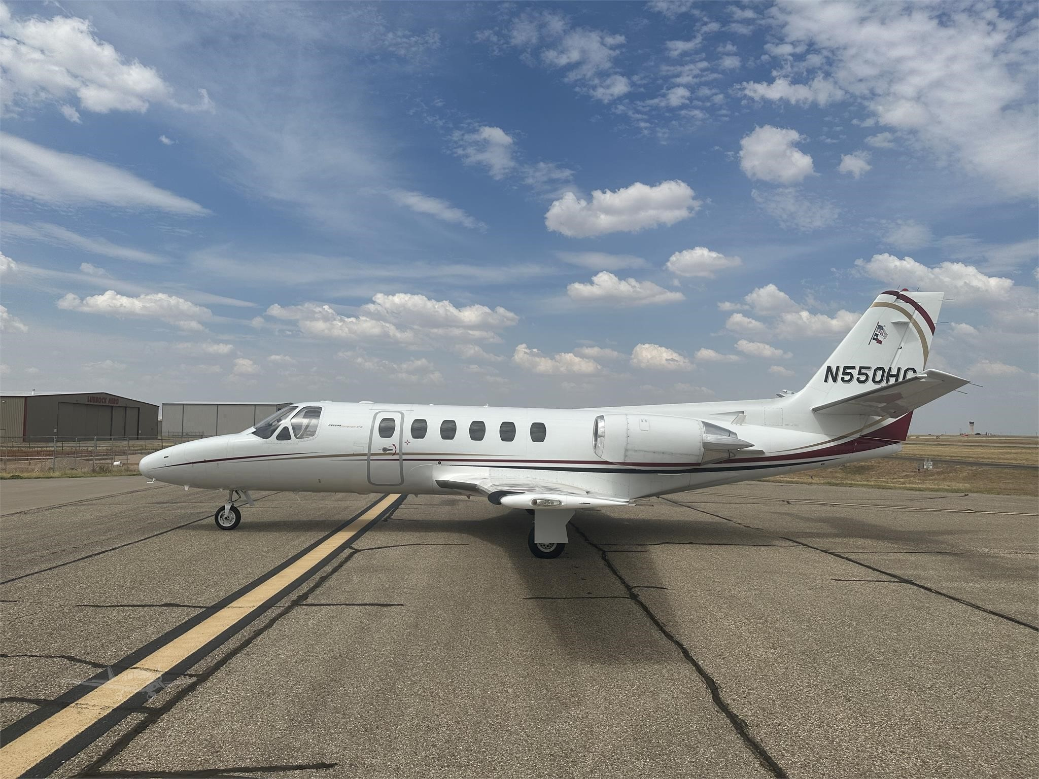 Image of tail N550HC