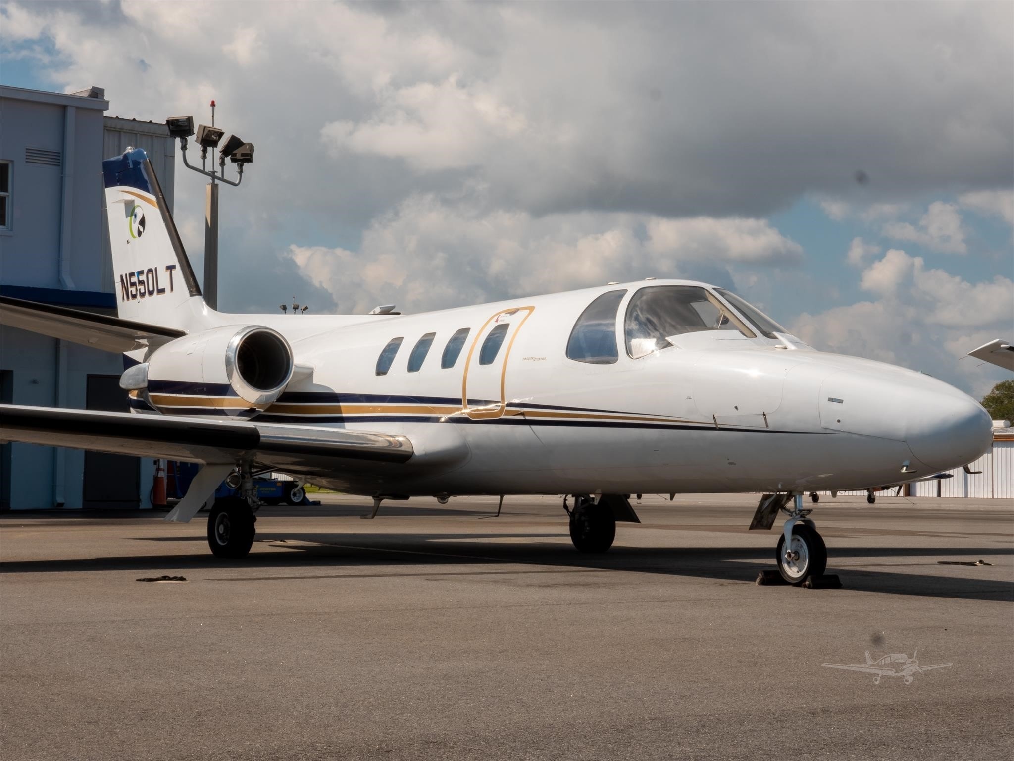 Image of tail N550LT