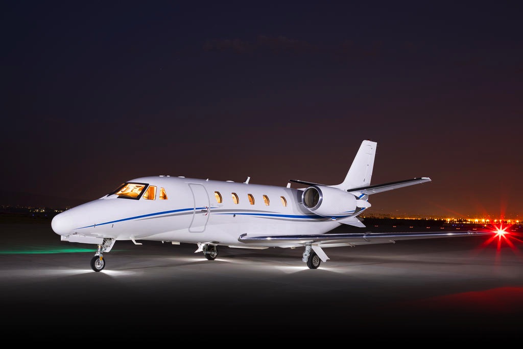 Image of tail N560LS