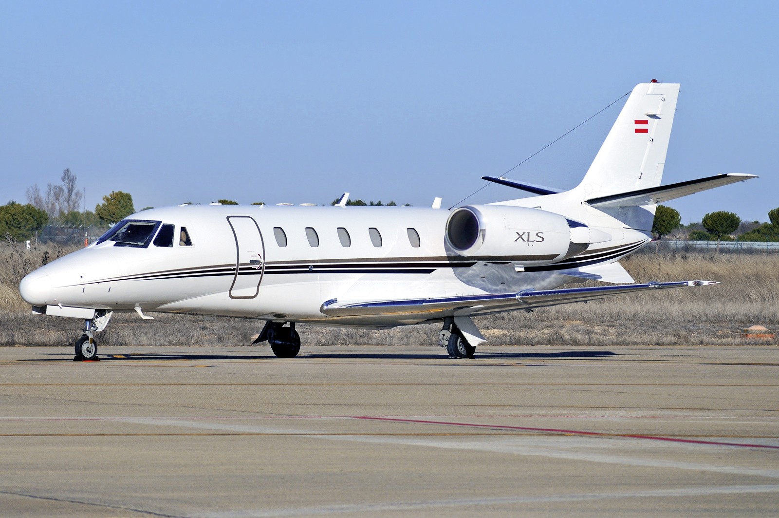 Image of tail N560WB