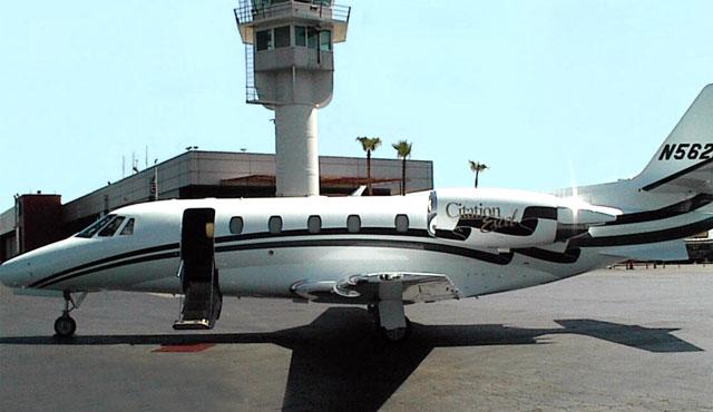 Image of tail N562DD