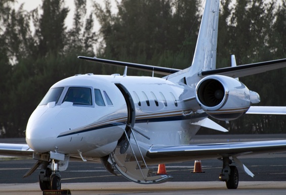 Image of tail N580EE