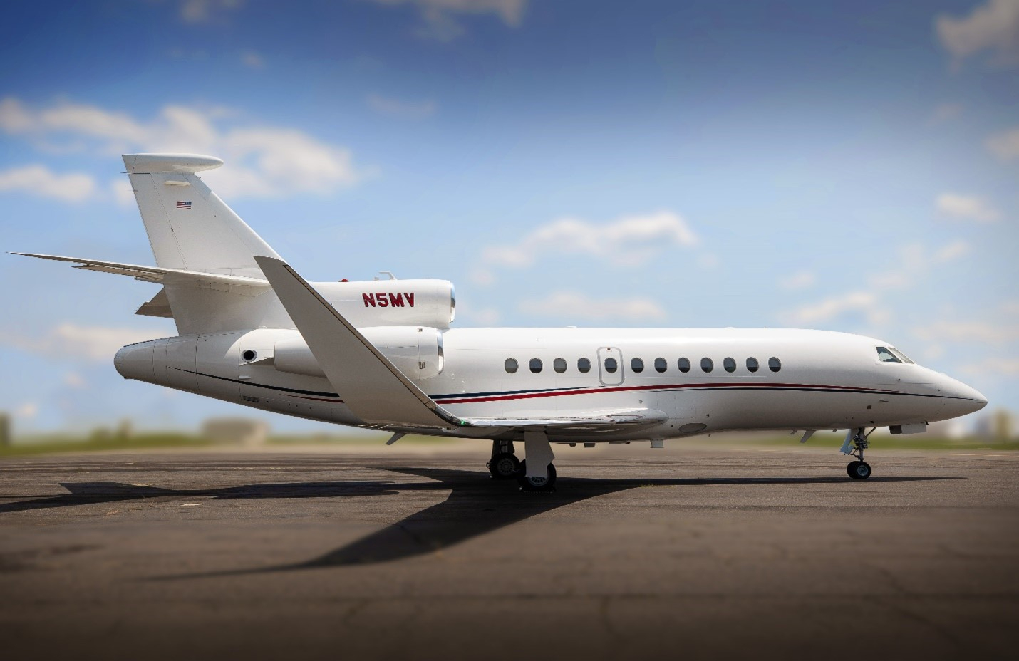 Image of tail N5MV