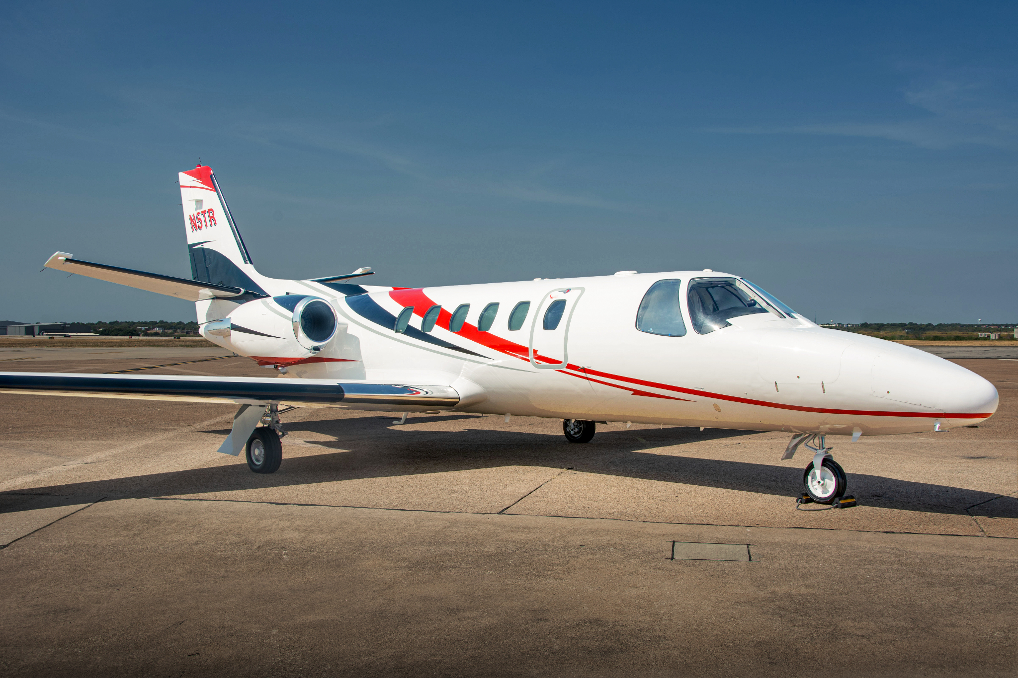 Image of tail N5TR