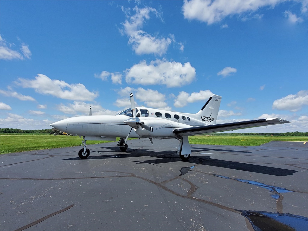Image of tail N605S
