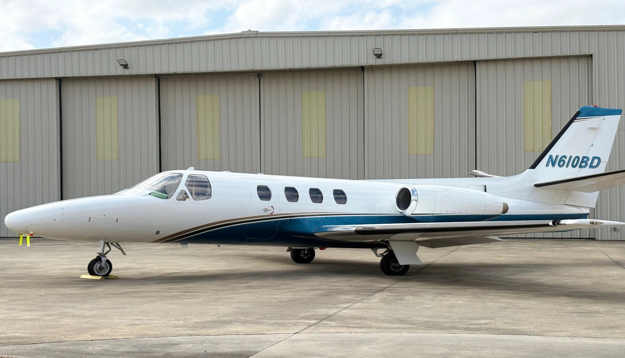 Image of tail N610BD