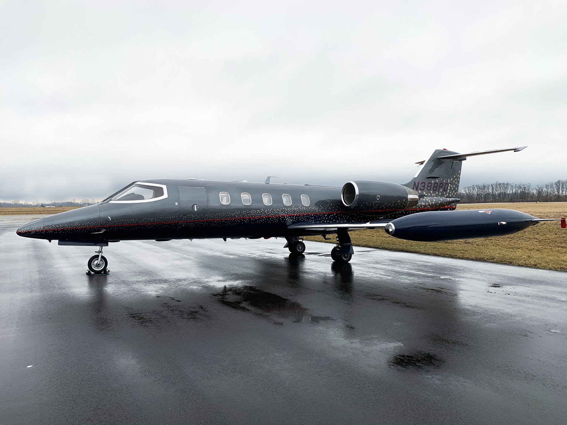Image of tail N61RA