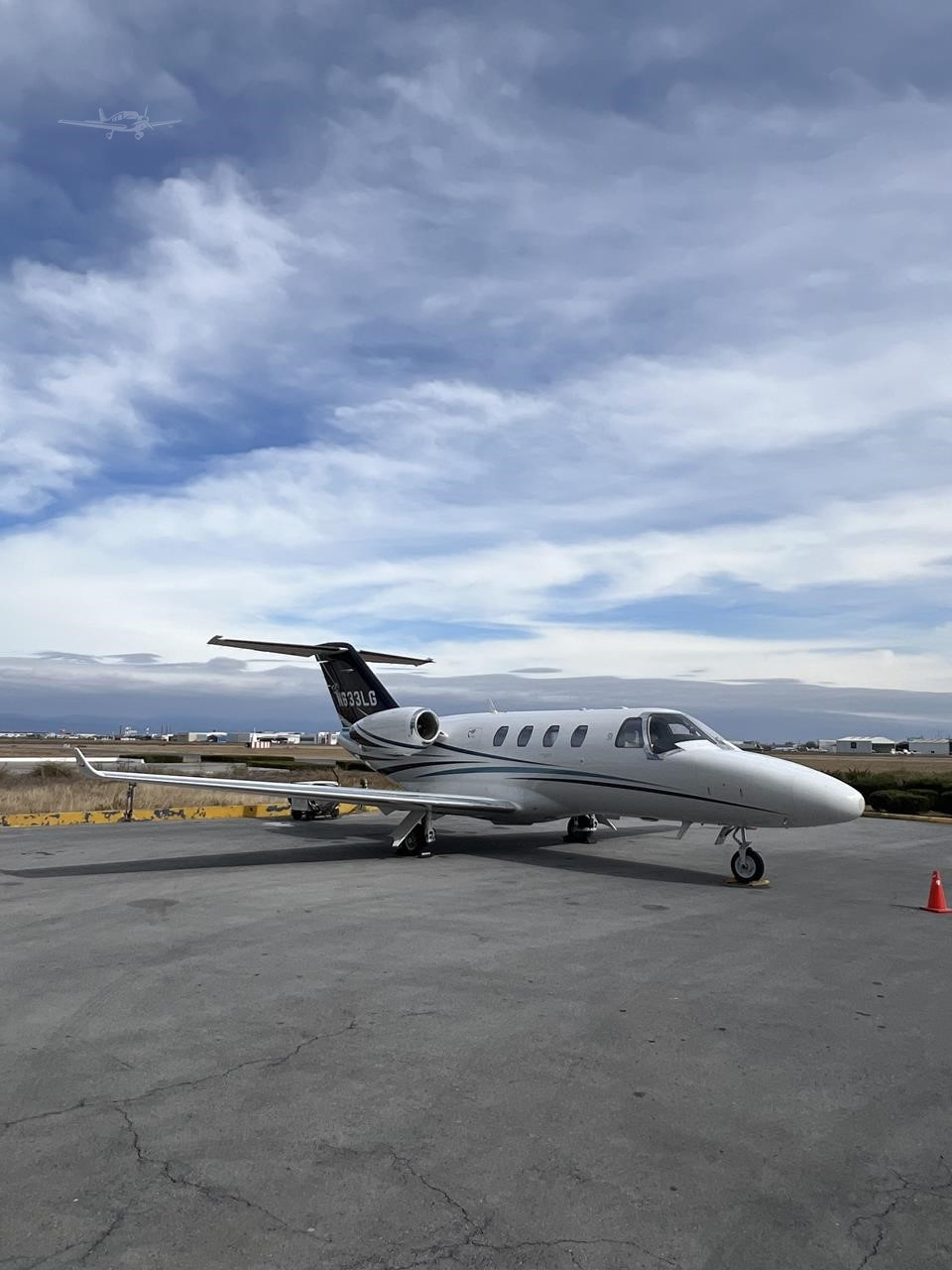 Image of tail N633LG