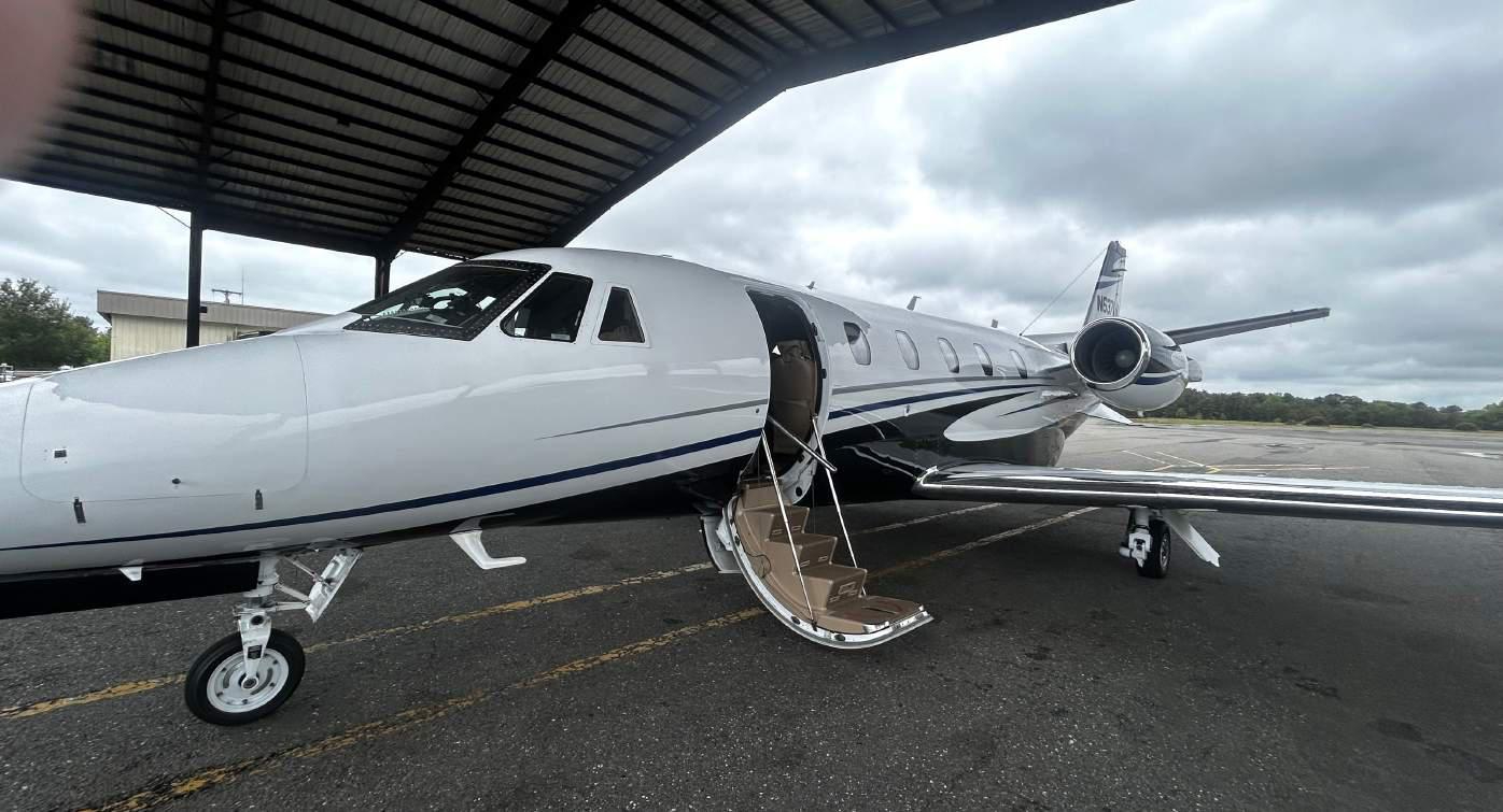 Image of tail N637AM
