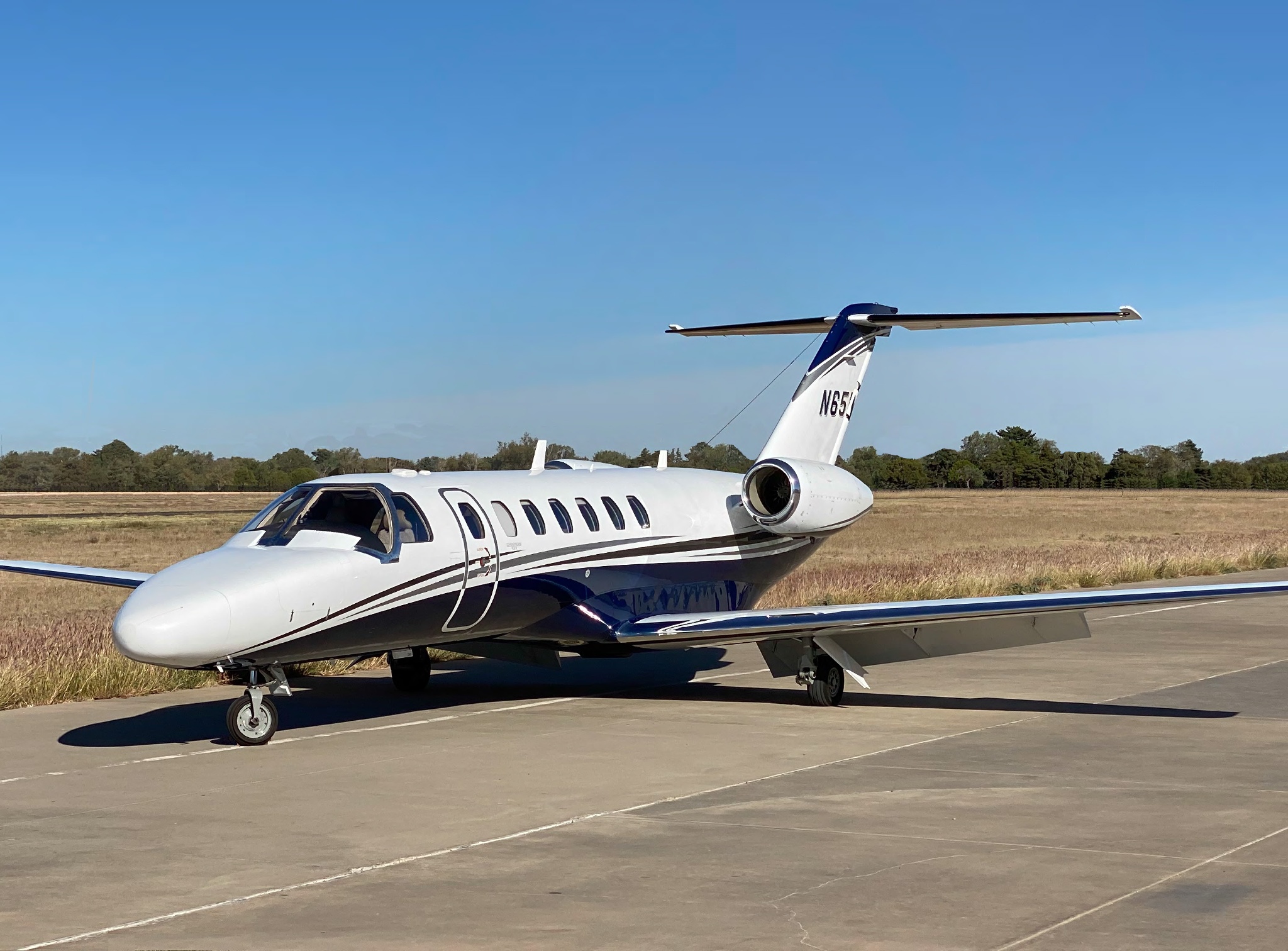 Image of tail N65LW