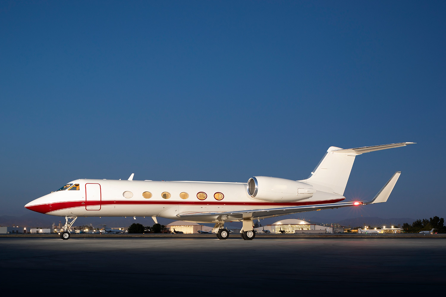 Image of tail N66BW