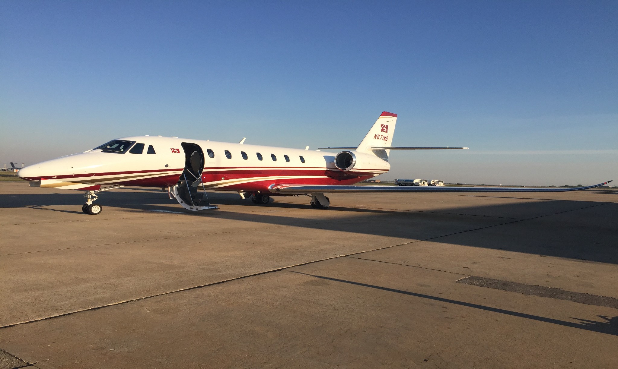 Image of tail N671MD