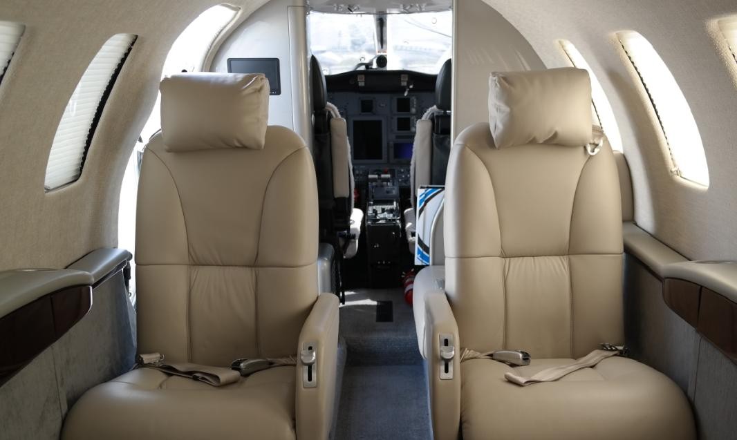 Aircraft Image for N675AB