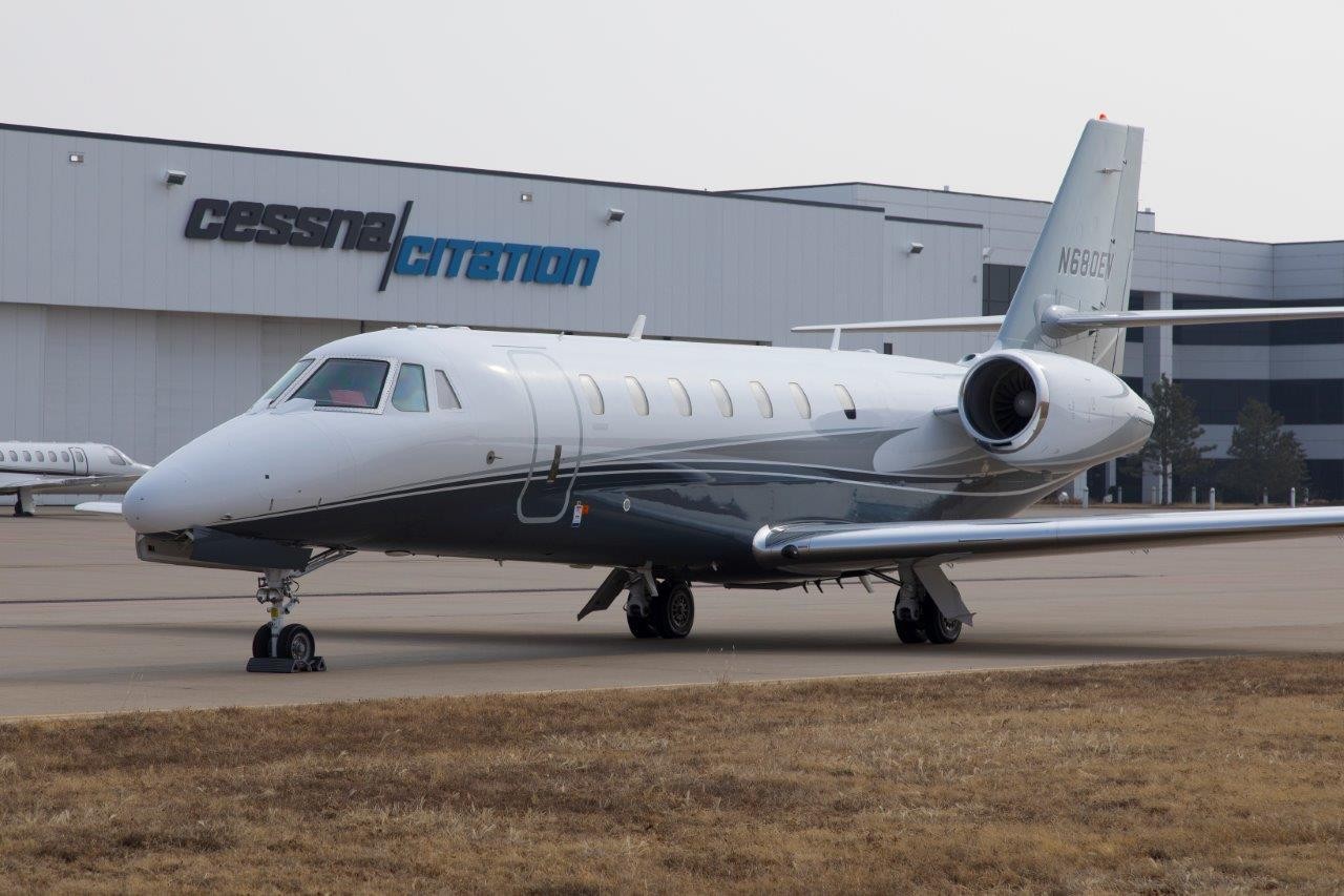 Image of tail N680KR