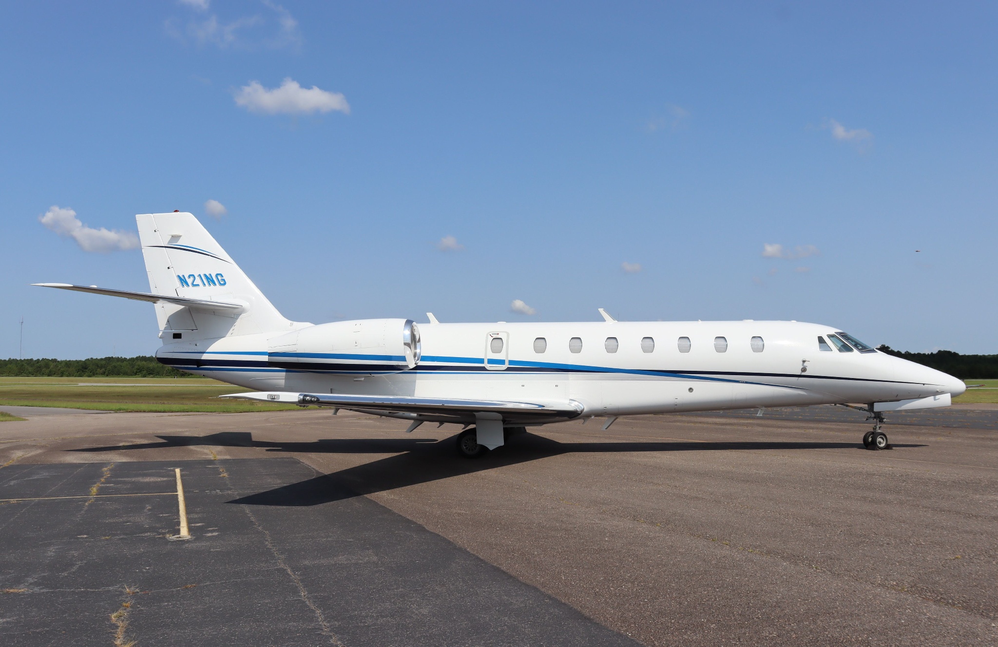 Image of tail N681QA