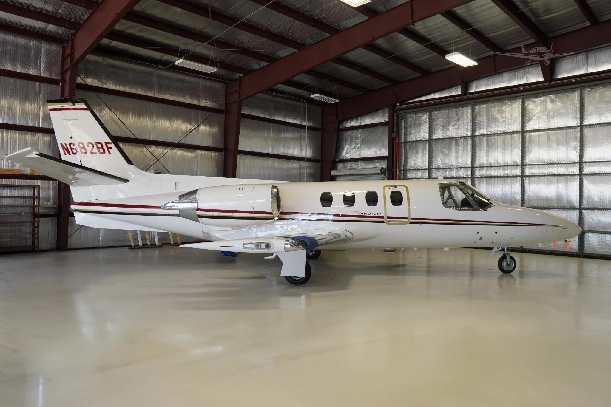Image of tail N682BF