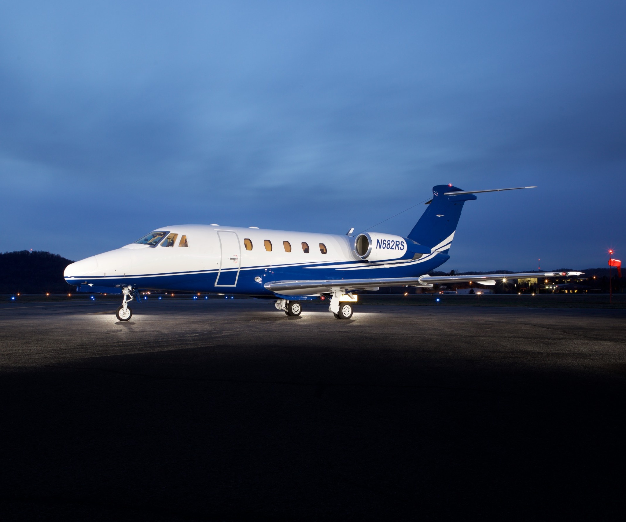 Image of tail N682RS
