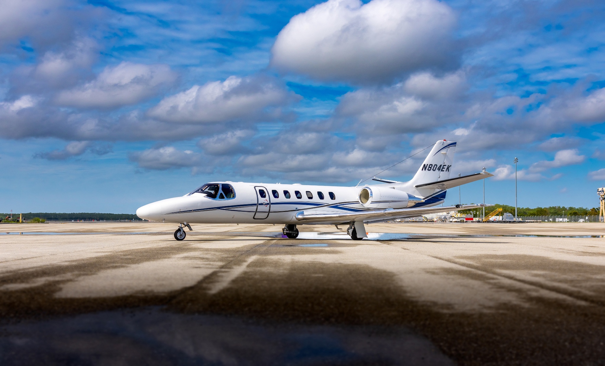 Image of tail N6TR