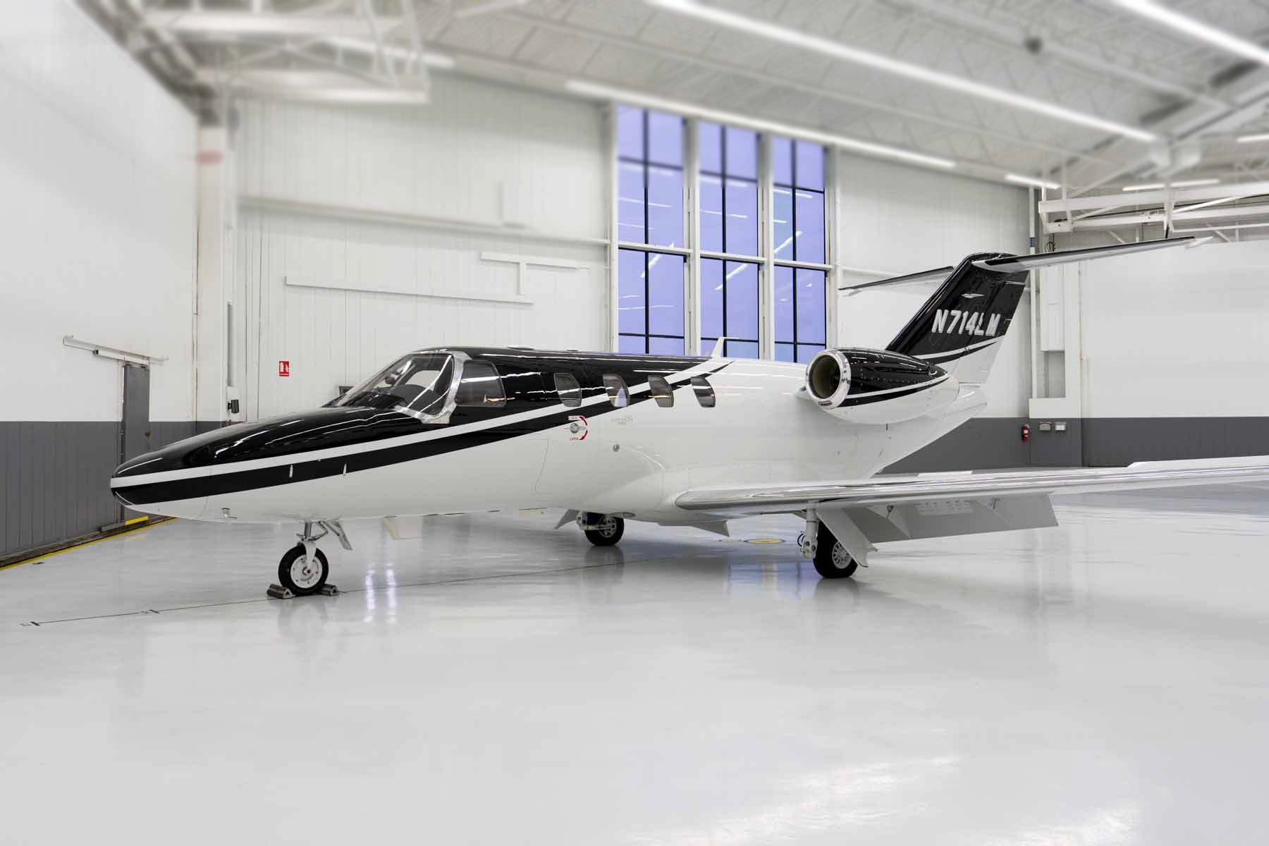 Image of tail N714LM