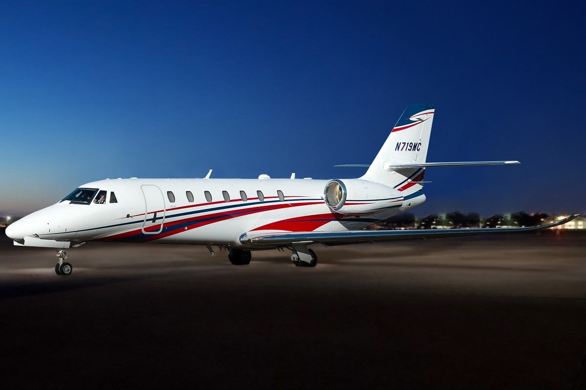Image of tail N719NC