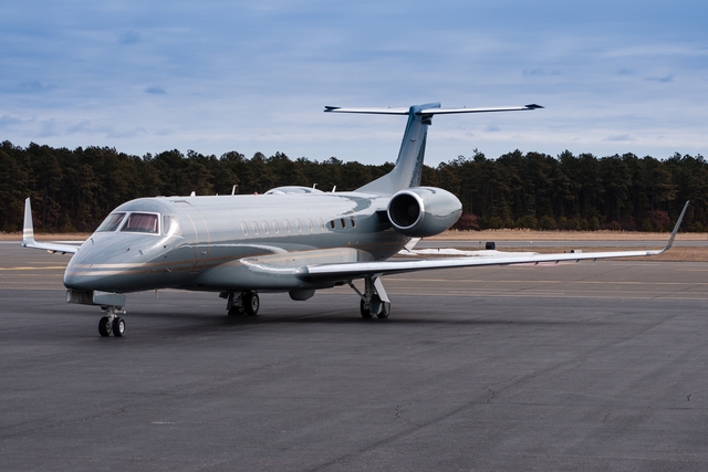 Image of tail N725BD