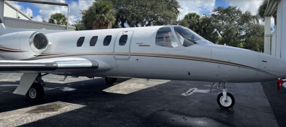 Image of tail N74LL