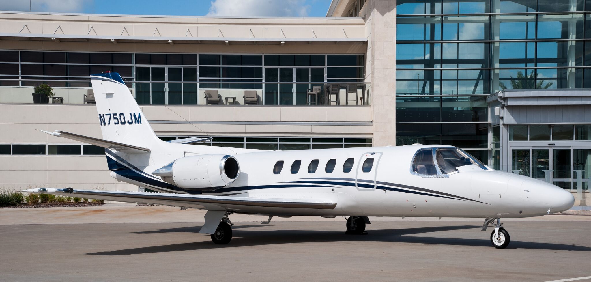 Image of tail N750JM