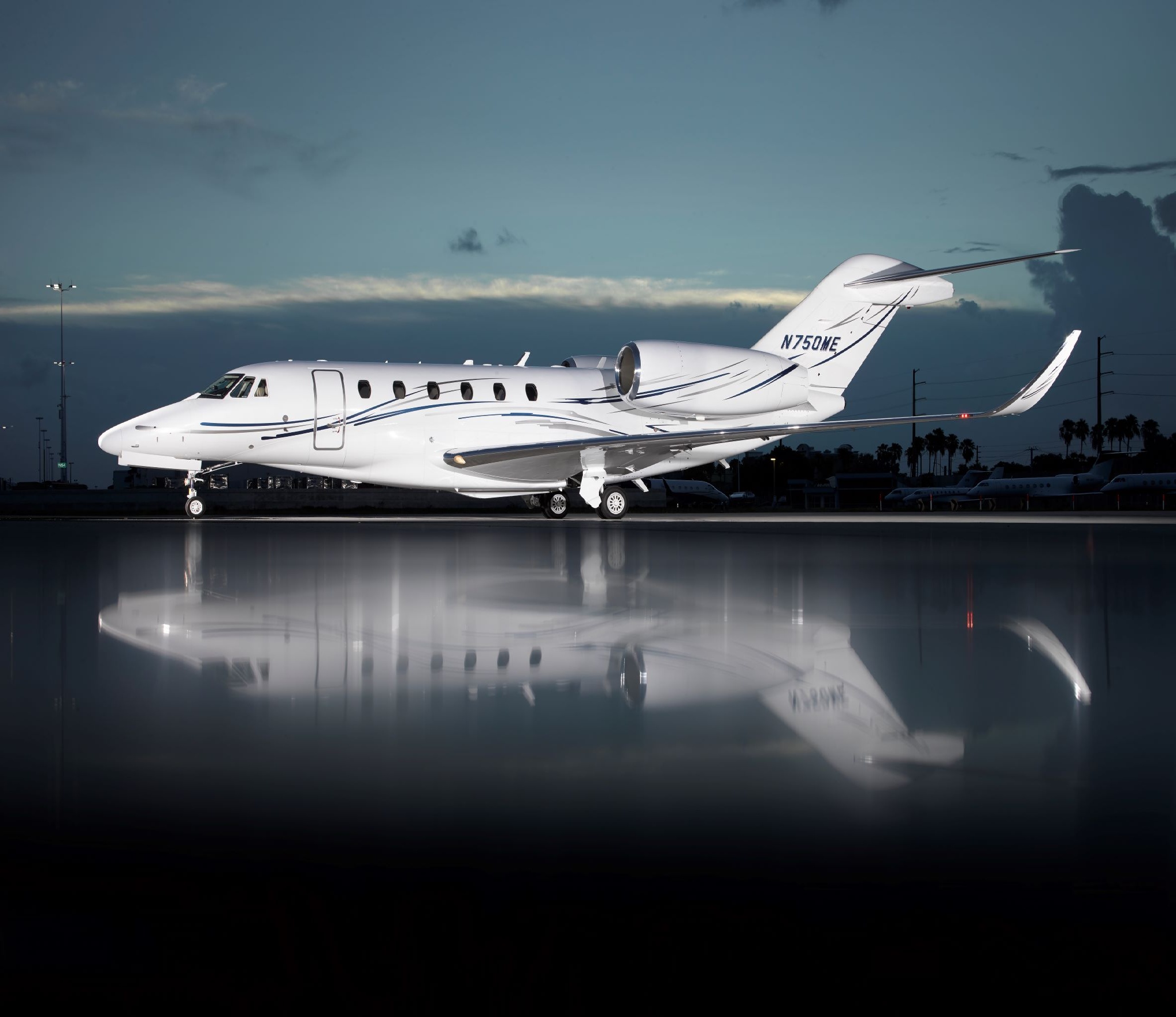 Image of tail N750ME