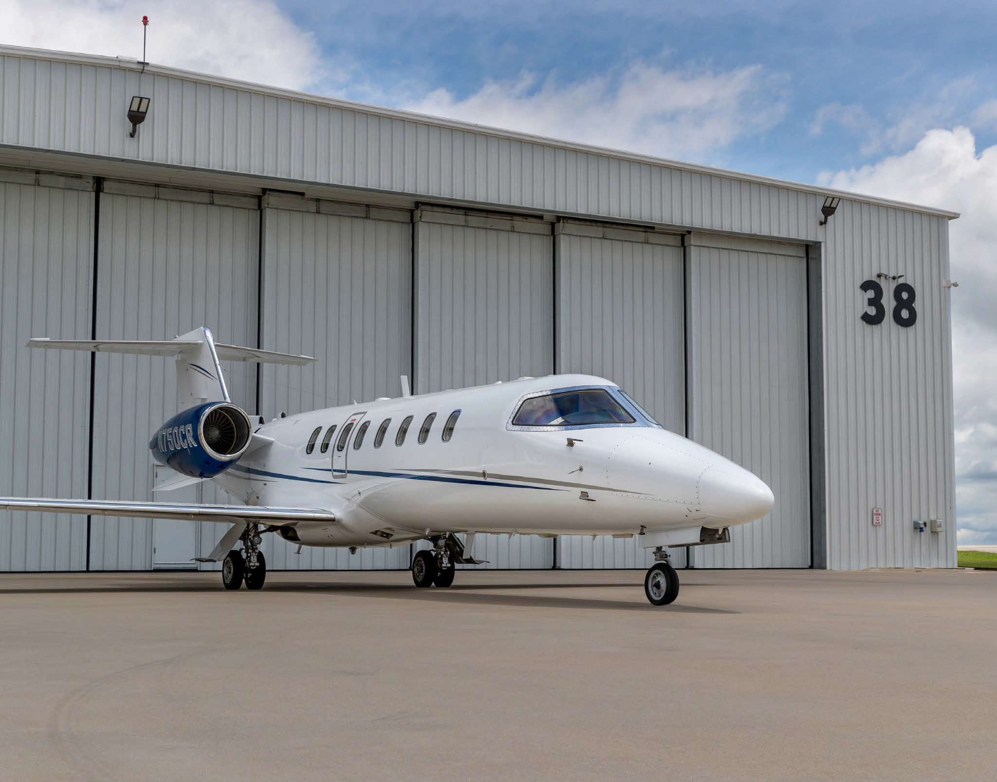 Image of tail N75JM