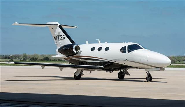 Image of tail N771ES