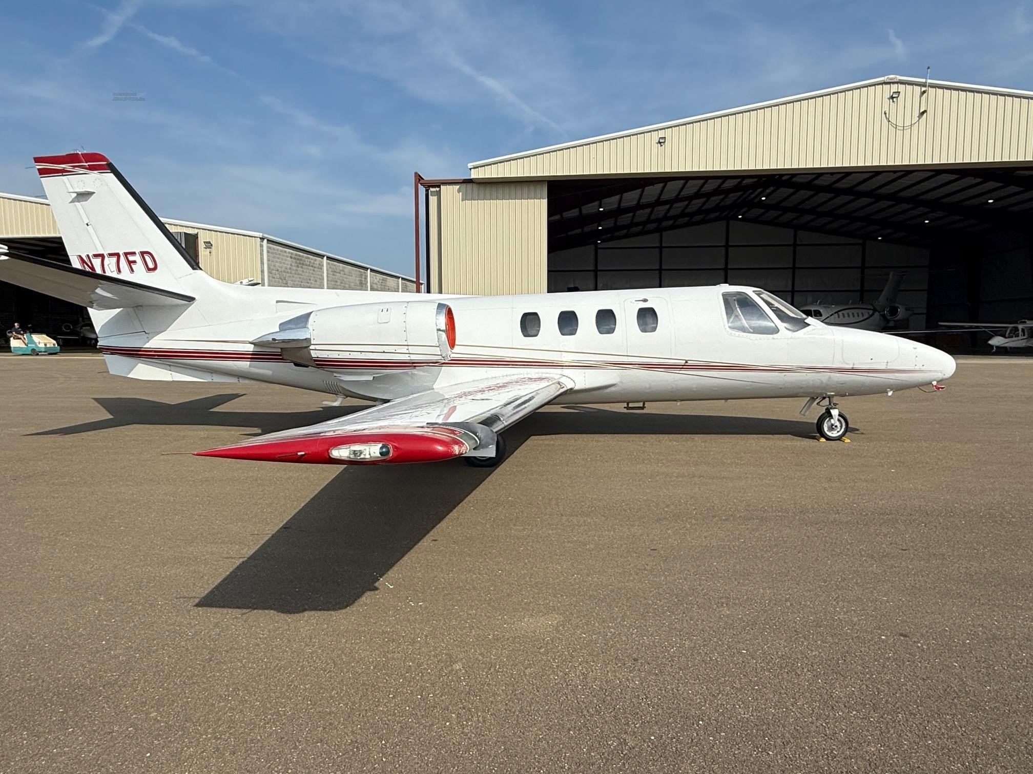 Image of tail N77F