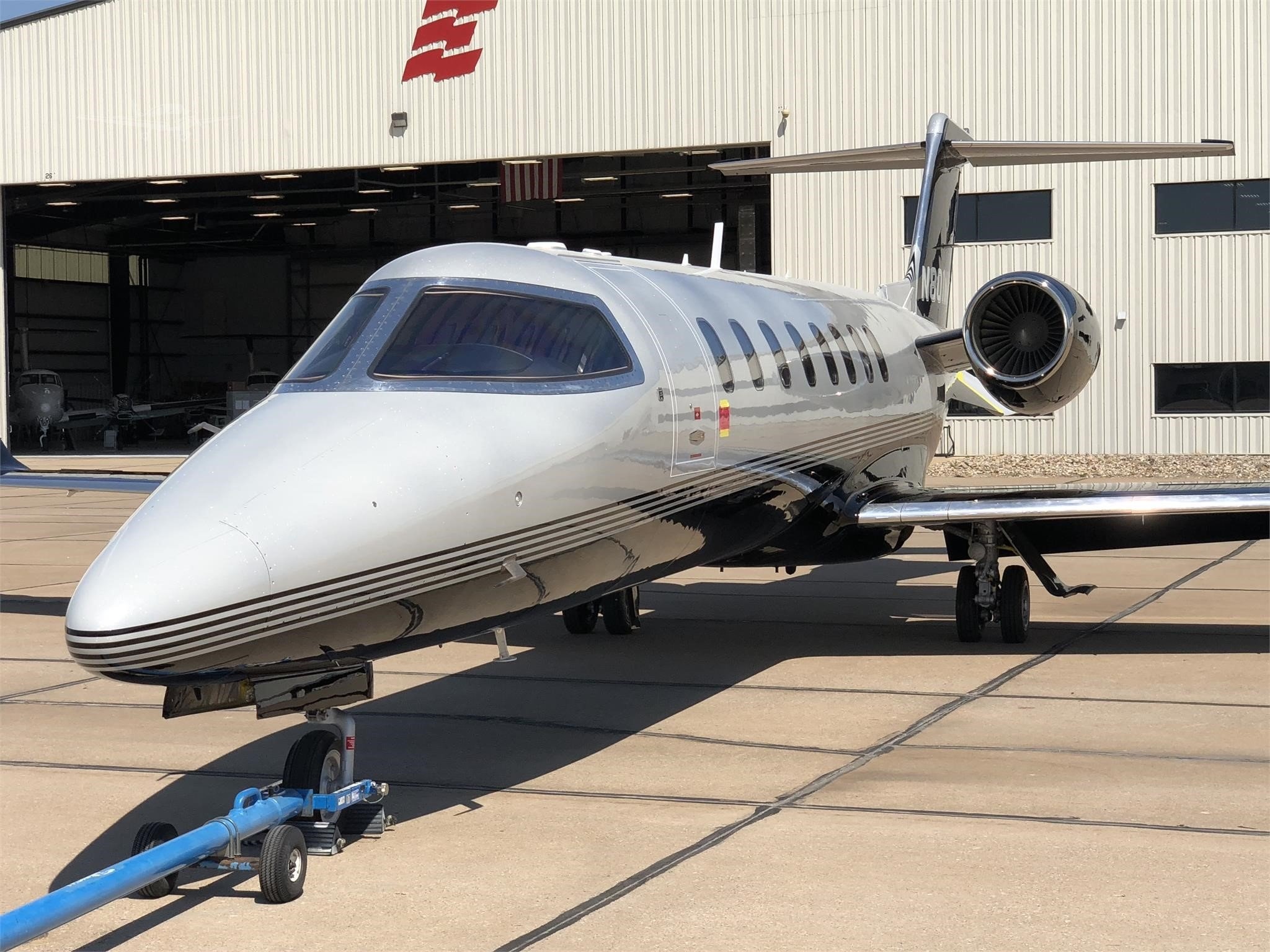 Image of tail N801MM