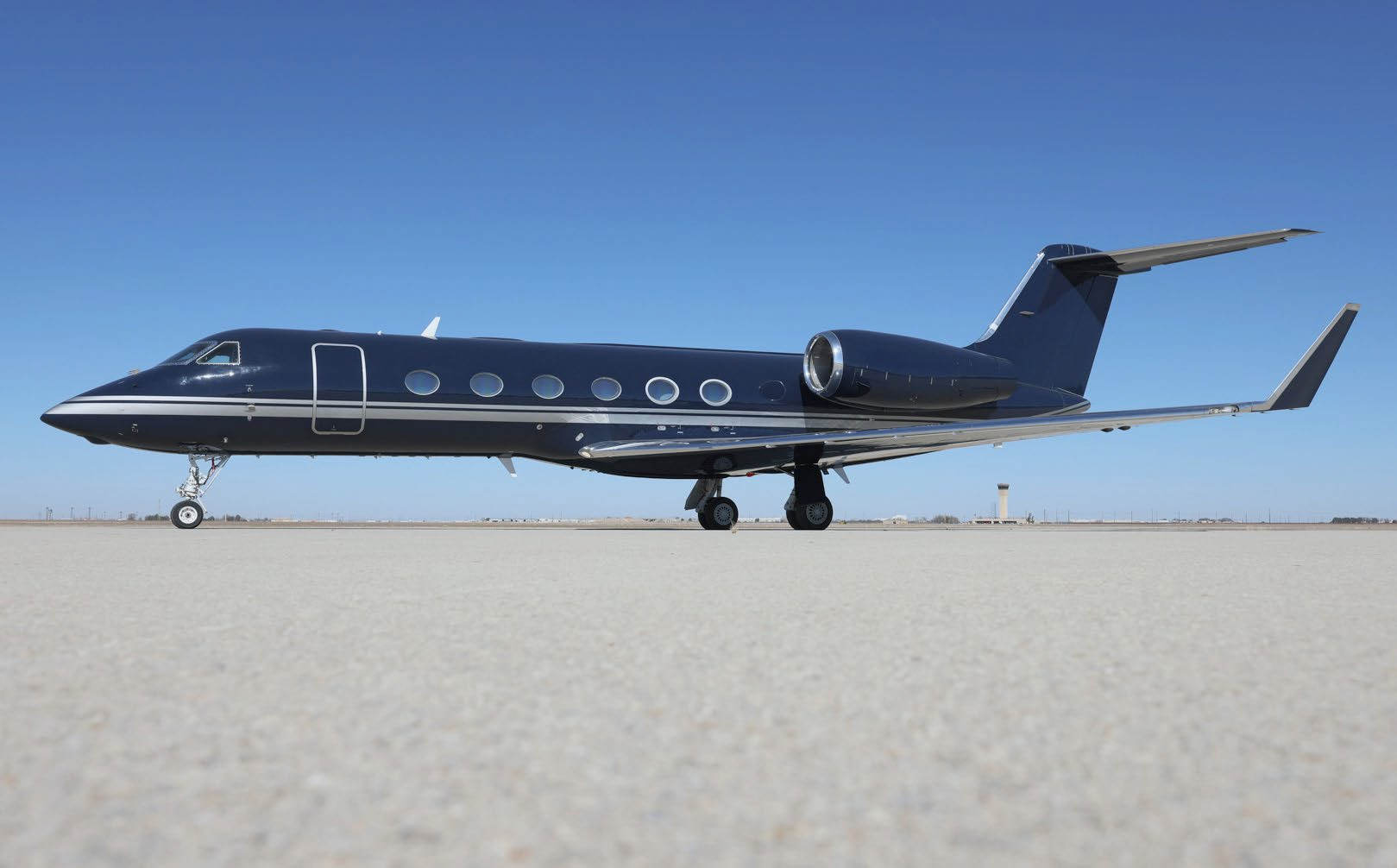 Image of tail N806MQ