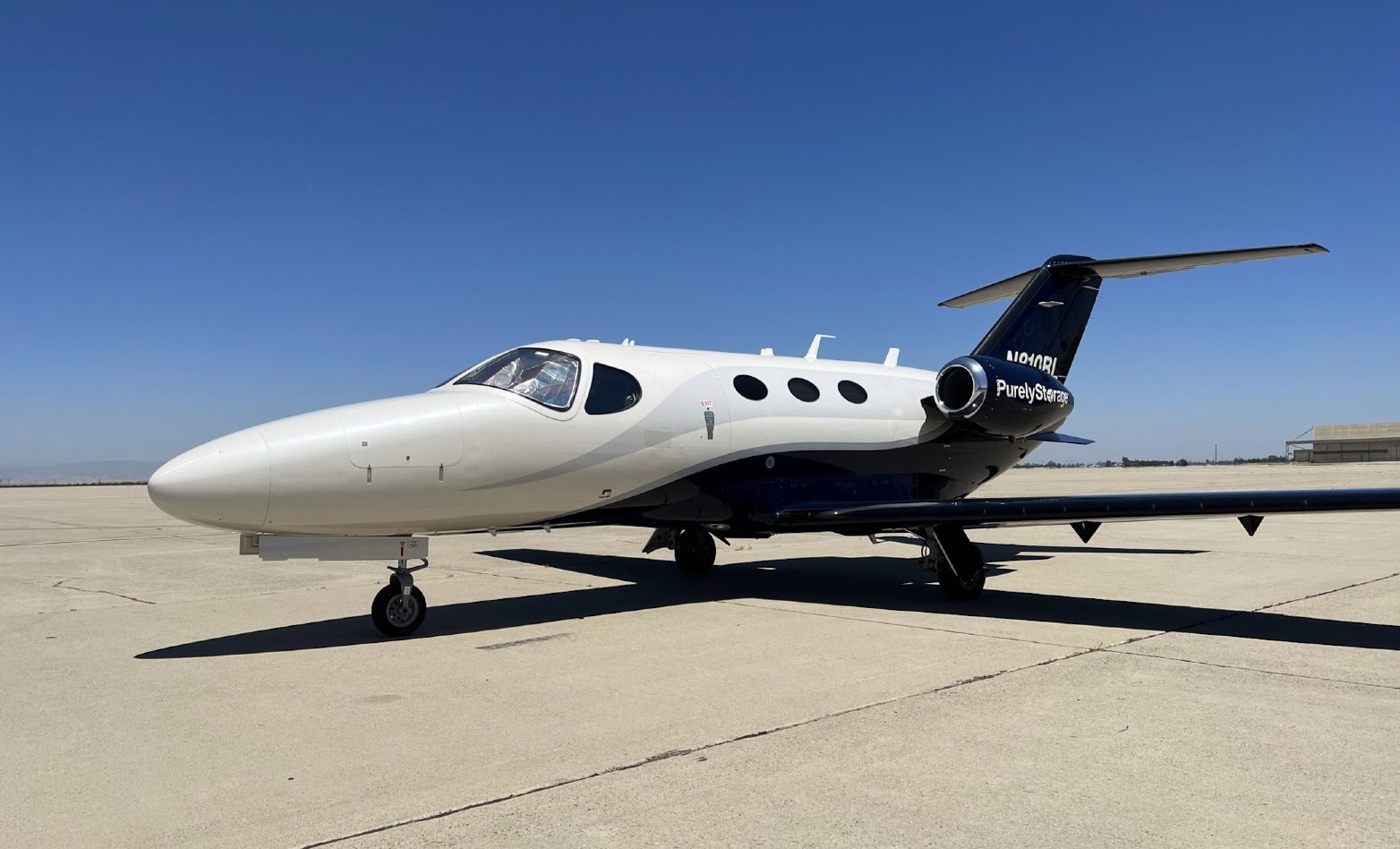 Image of tail N810BL