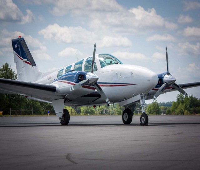 Image of tail N812J