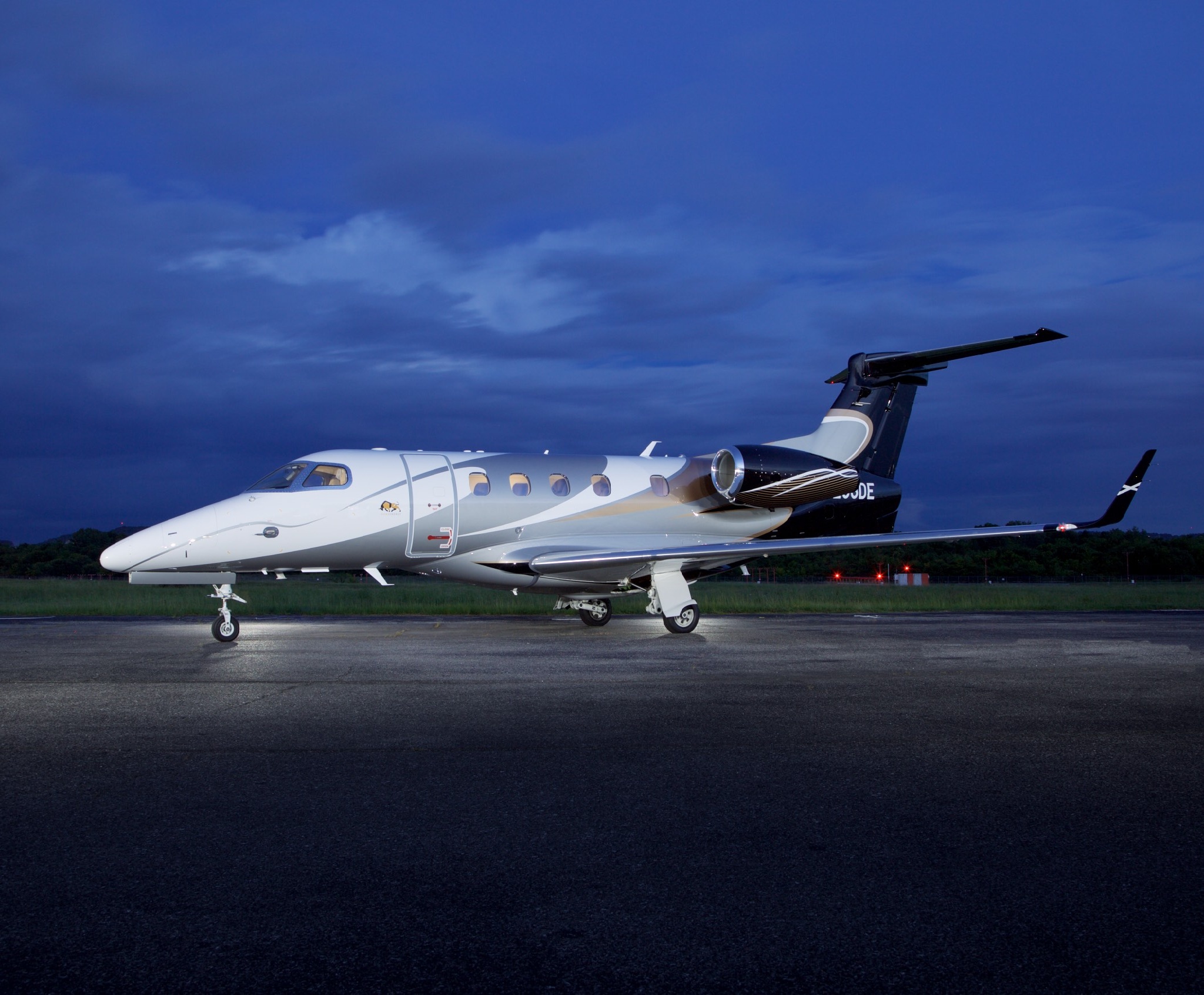 Image of tail N814N
