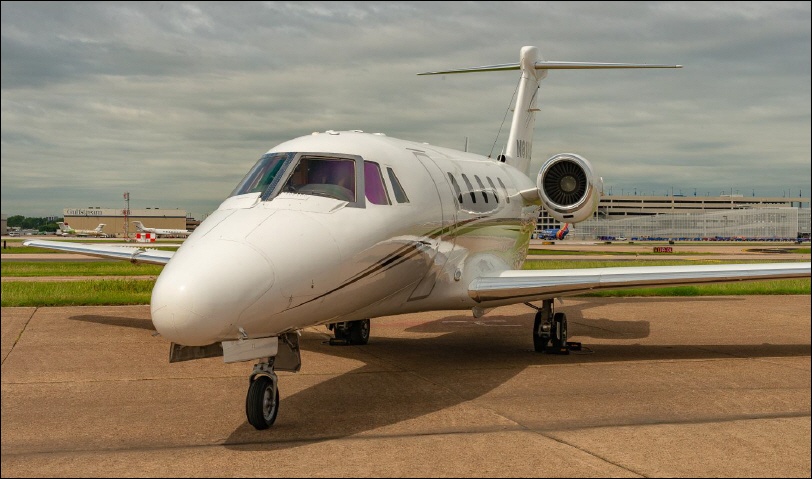 Image of tail N818SE
